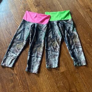 Camo Capri Leggings High Rise Pink Green Waist Stretch SIZE XS